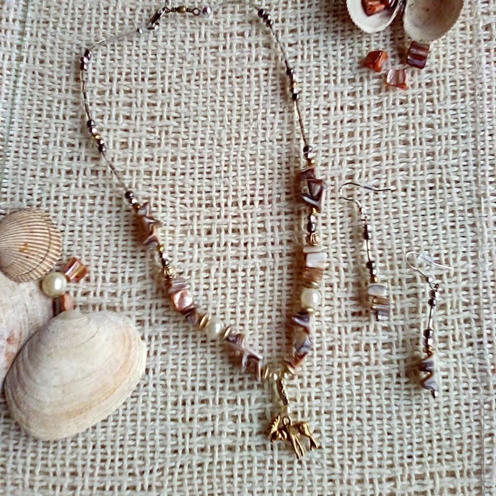 Women's Necklace and Earrings Set